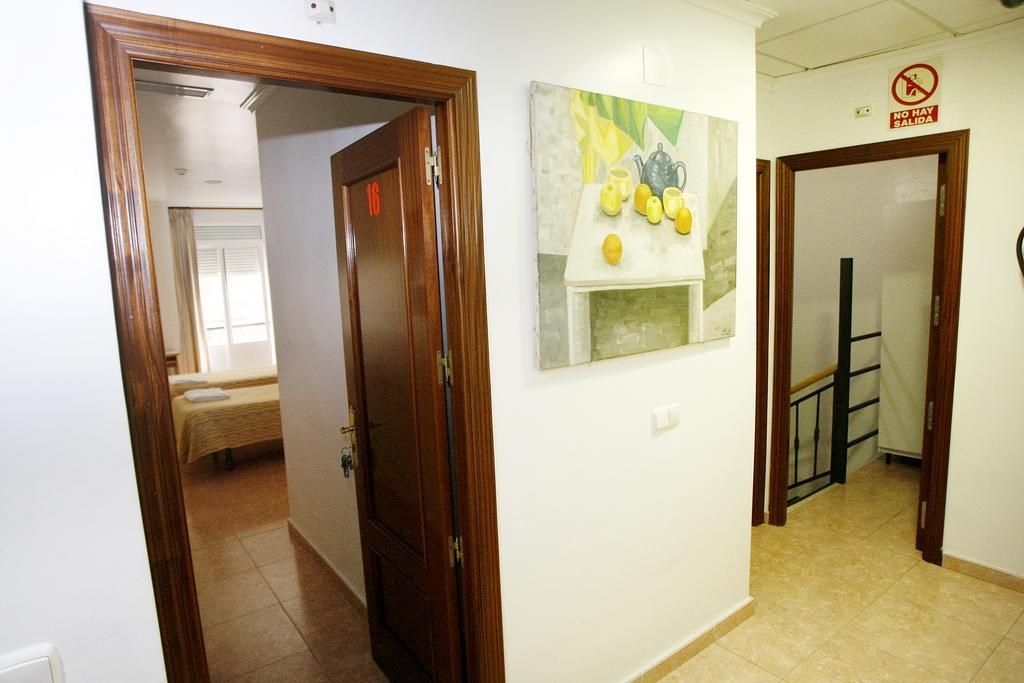 Hostal San Fernando アリカンテ エクステリア 写真